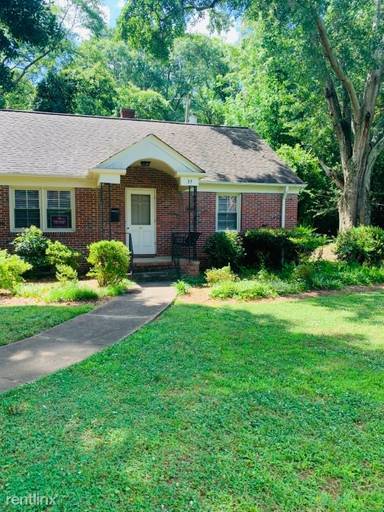 Main picture of 600 University Rdg