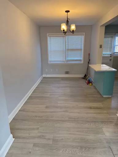 Main picture of 303 Endsleigh Ave