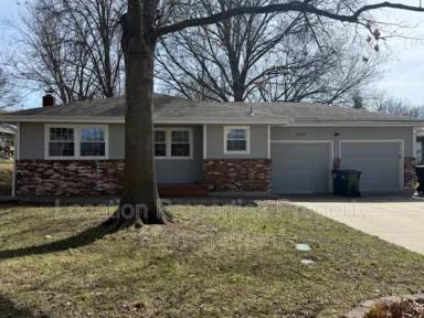 Main picture of 2909 Moccasin Dr