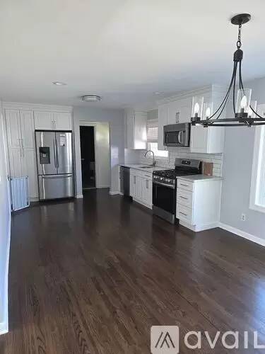 Main picture of 26 Larkspur Ln