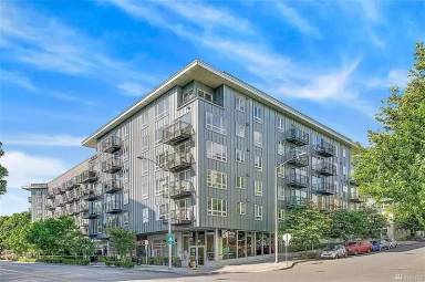Main picture of Trio Condos