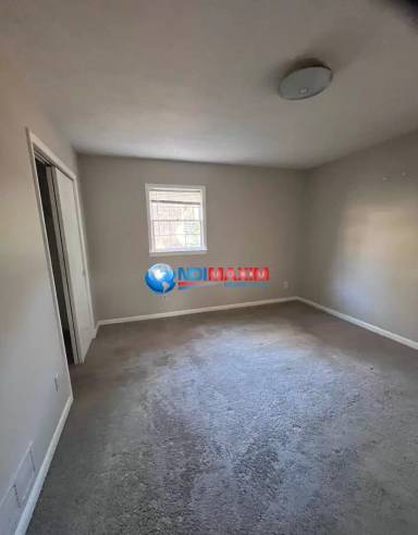 Main picture of 2082 Windsor Ln