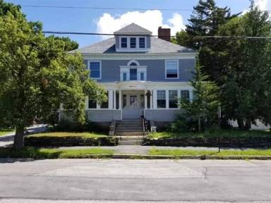Main picture of 111 Russell St