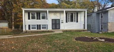 Main picture of 121 Ridgeway Dr