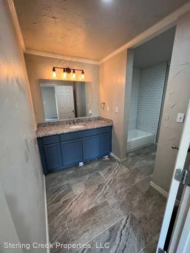 Main picture of 5014 46th St