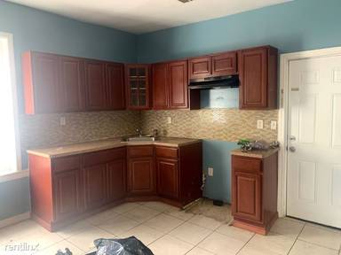 Main picture of 183 W Bigelow St