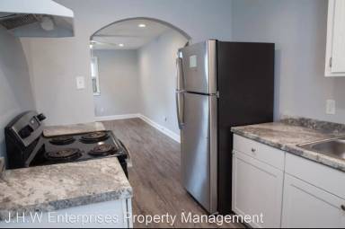 Main picture of 3739 Saint Johns Ave