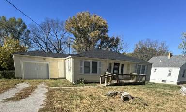 Main picture of 1412 N McCoy St