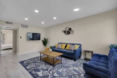 Main picture of 1104F F St