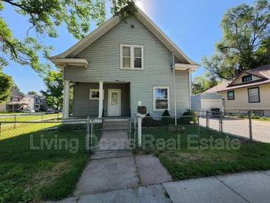 Main picture of 1301 Washington St