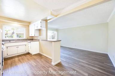 Main picture of 10041 Scott Ave