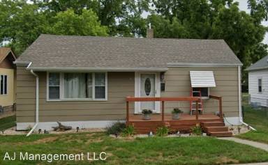 Main picture of 712 W 6th Ave