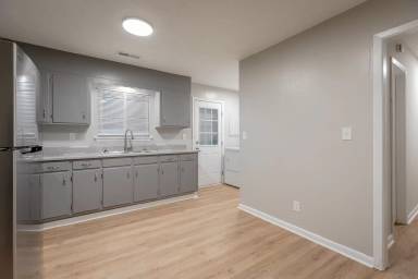 Main picture of 3339 Pinewood Ave