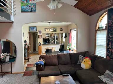 Main picture of 3635 3rd Ave S
