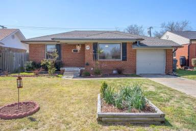 Main picture of 2232 Churchill Pl