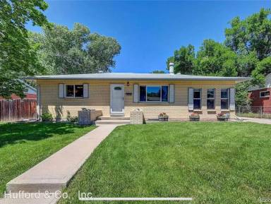 Main picture of 6537 Lee St