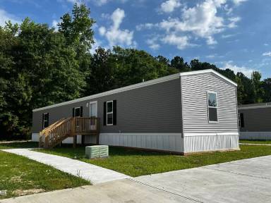 Main picture of 327 Jacobs Way