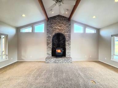 Main picture of 530 S Lynn Ave