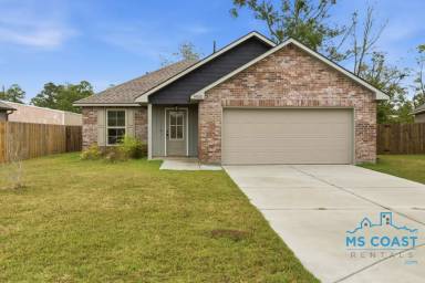 Main picture of 14320 Southern Maple Ave