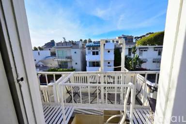 Main picture of 44 Navy St