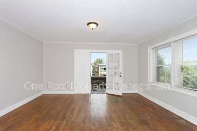 Main picture of 3223-3225 E 8th St. - 2W