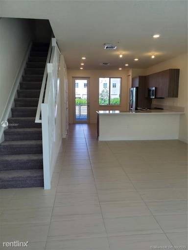 Main picture of 6416 NW 102nd Ct