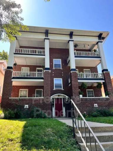 Main picture of 2830 Harrison St