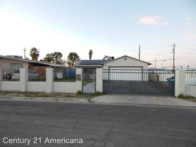 Main picture of 2415 Poplar Ave