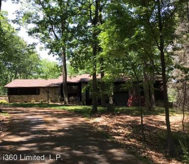 Main picture of 470 Perry Rd