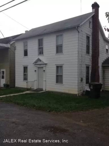 Main picture of 106 Middle Spring Ave