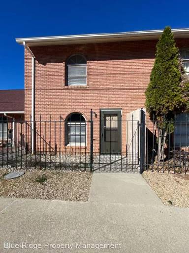 Main picture of 203 Phoenix Ct