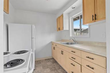 Main picture of 522 N Adair St