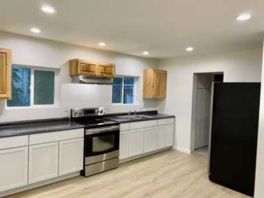 Main picture of 153 Laquineo St