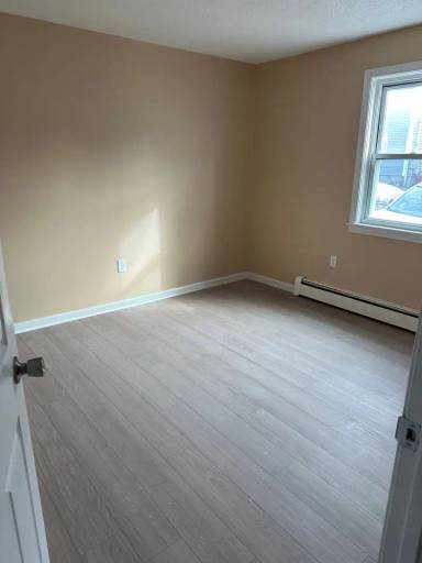 Main picture of 67 W 4th St