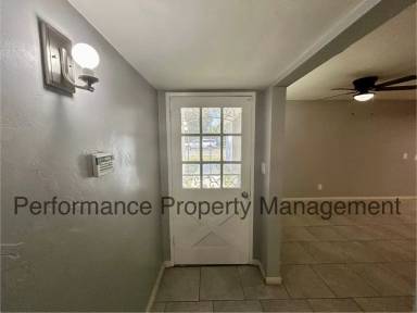 Main picture of 2401 Sherwood Ave