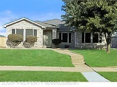 Main picture of 1400 Leeward Ln