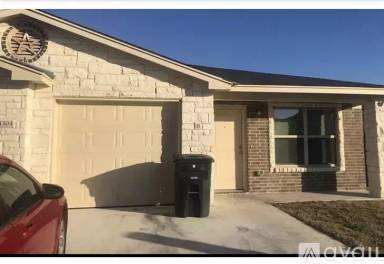 Main picture of 4302A Ivory Ln