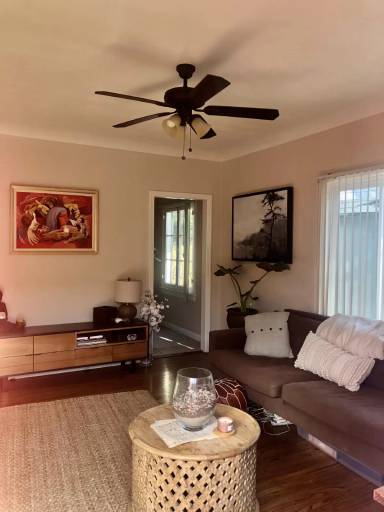 Main picture of 4127 - 4131 Monroe St