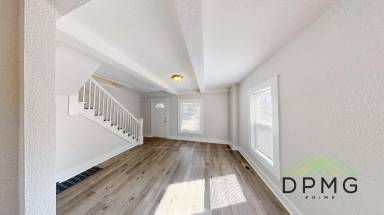Main picture of 317 E Hillsdale St