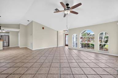 Main picture of 1632 SW 43rd Ter