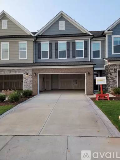 Main picture of 302 Kephart Way