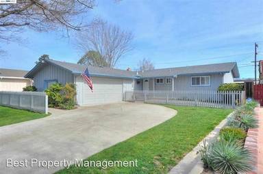 Main picture of 38300 Acacia St