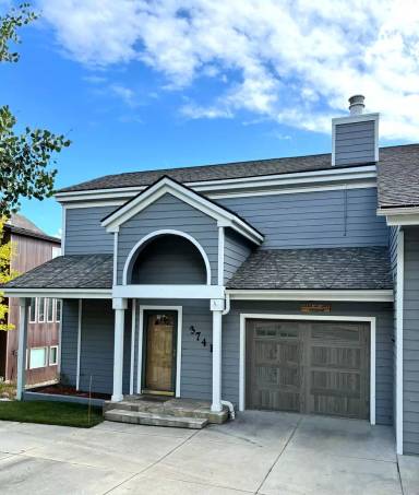 Main picture of 374 Ensign Dr