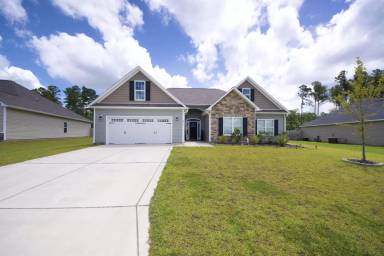 Main picture of 205 Wood House Dr