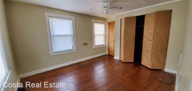 Main picture of 905 Vankirk St