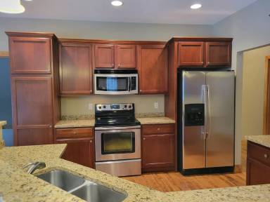 Main picture of 106 White Spruce Ln