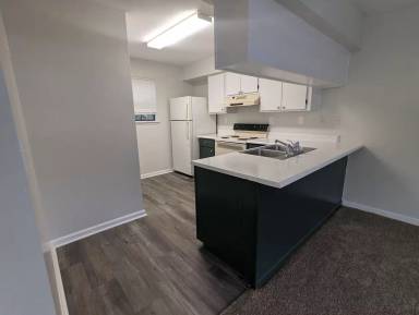 Main picture of 2348 Horne Ave