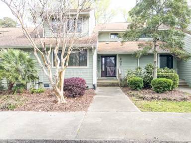 Main picture of 202 Crooked Creek Ln