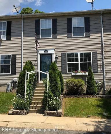 Main picture of 2236 Melrose Ln