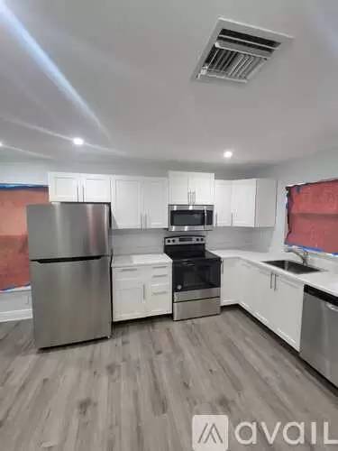 Main picture of 1809 NW 8th Pl